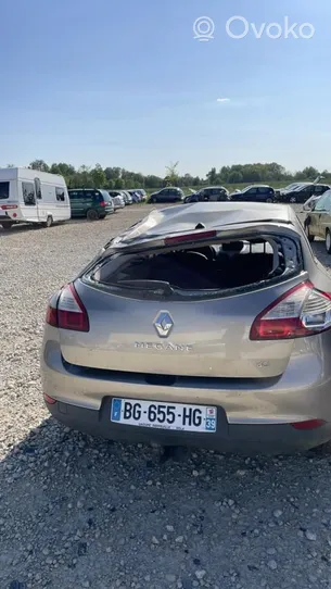 Renault Megane III Klamra przedniego pasa bezpieczeństwa 878162915R