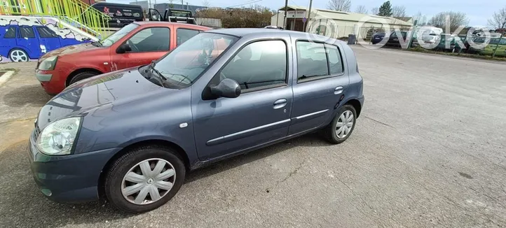 Renault Clio II Takaistuimen turvavyön solki 8200684049