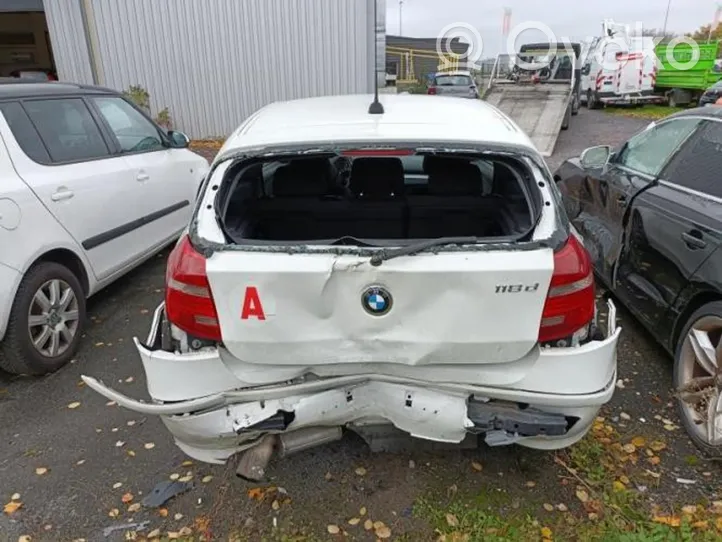 BMW 1 E81 E87 Joint en caoutchouc de corps de porte avant 51767054027