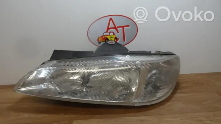 Peugeot 406 Klosze lamp przednich 6204N0