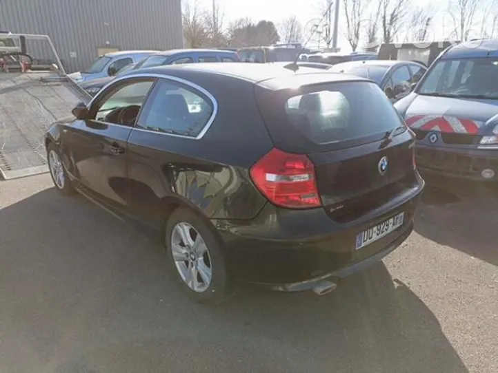 BMW 1 E81 E87 Valytuvų apdaila (-os) 51717058220