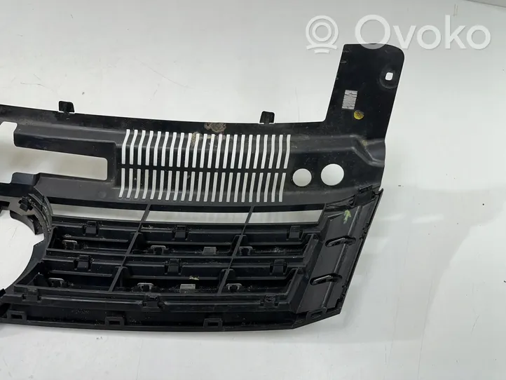 Volkswagen Sharan Griglia superiore del radiatore paraurti anteriore 7N0853653B