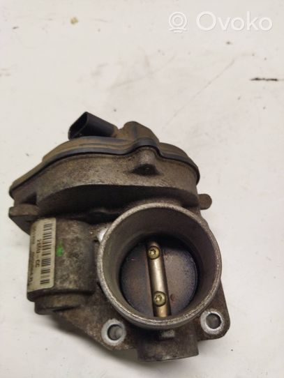 Ford Fusion Throttle valve 2S6UCC