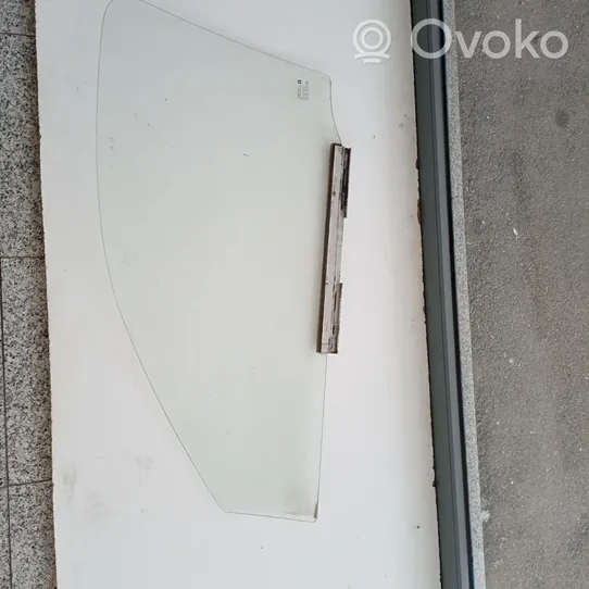 Opel Corsa B Vitre de fenêtre porte avant (4 portes) 