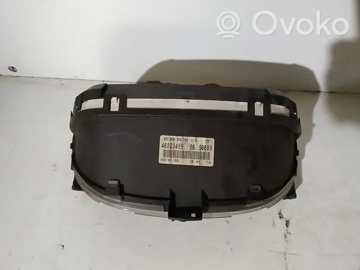 Fiat Punto (188) Tachimetro (quadro strumenti) 