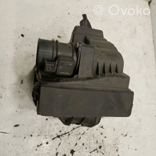 Renault Megane III Air filter box 