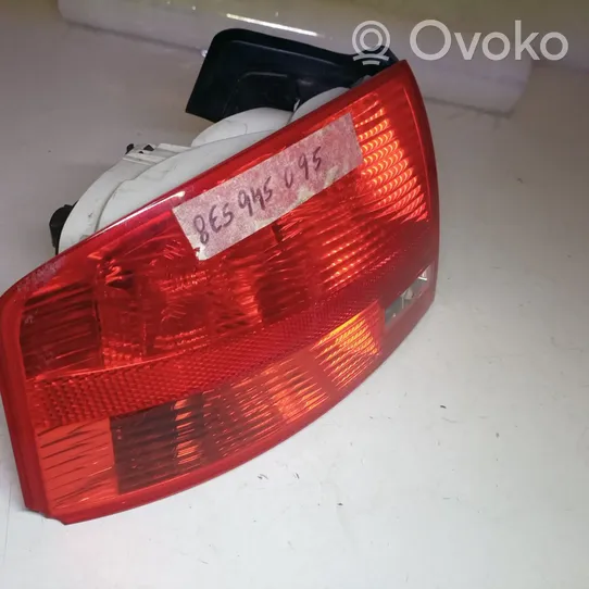 Audi A4 S4 B7 8E 8H Takaluukun takavalot 