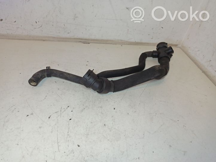 Audi A4 S4 B6 8E 8H Durite de refroidissement tube 