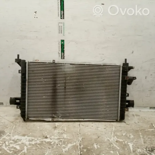 Vauxhall Zafira B Radiateur de refroidissement 