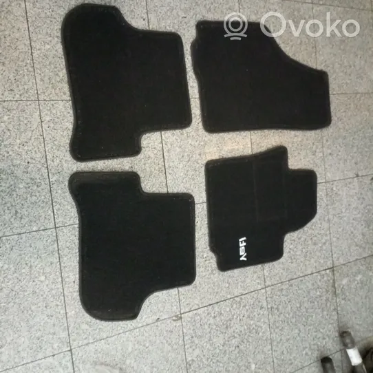 Skoda Yeti (5L) Zestaw dywaników samochodowych 
