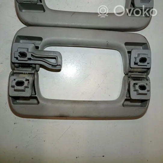 Audi A4 S4 B7 8E 8H Maniglia interna per portiera anteriore 