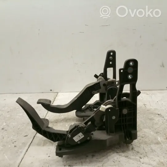 Chevrolet Orlando Pedal assembly 