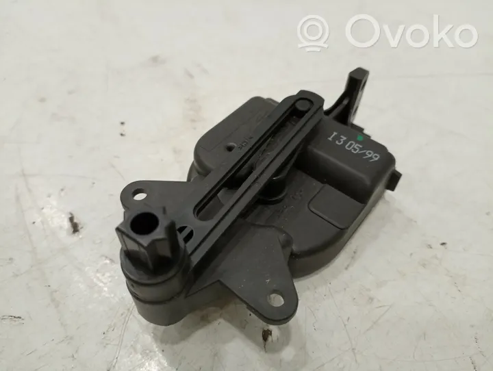 Audi A4 S4 B5 8D Valvola EGR 