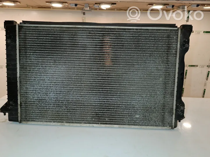 Audi A4 S4 B6 8E 8H Radiateur de refroidissement 