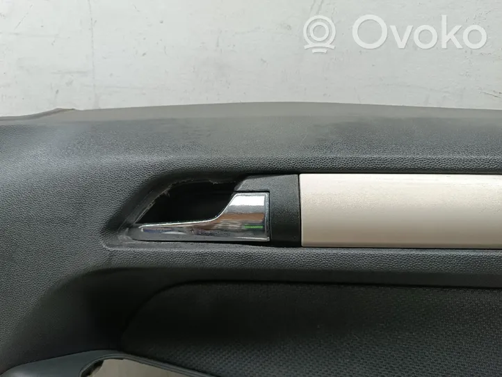 Opel Astra H Boczki / Poszycie drzwi przednich 