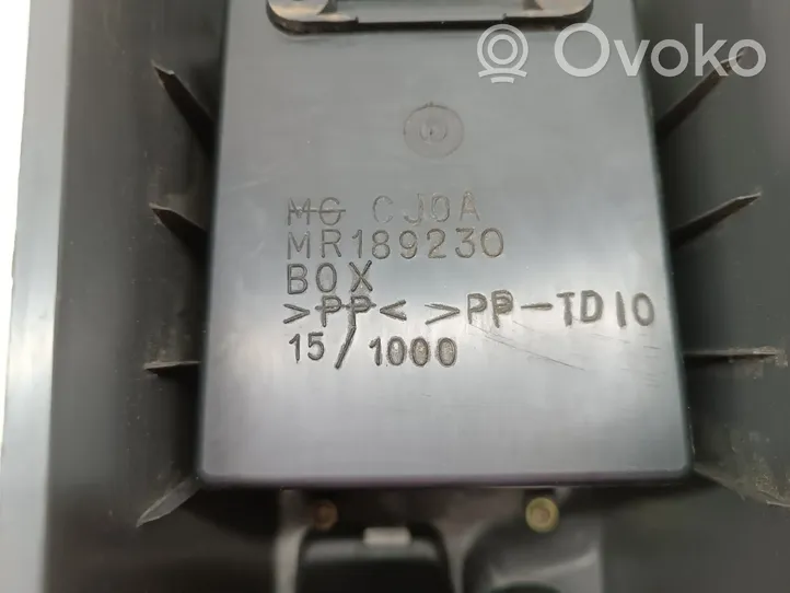 Mitsubishi Colt Commutateur / bouton de changement de vitesse 