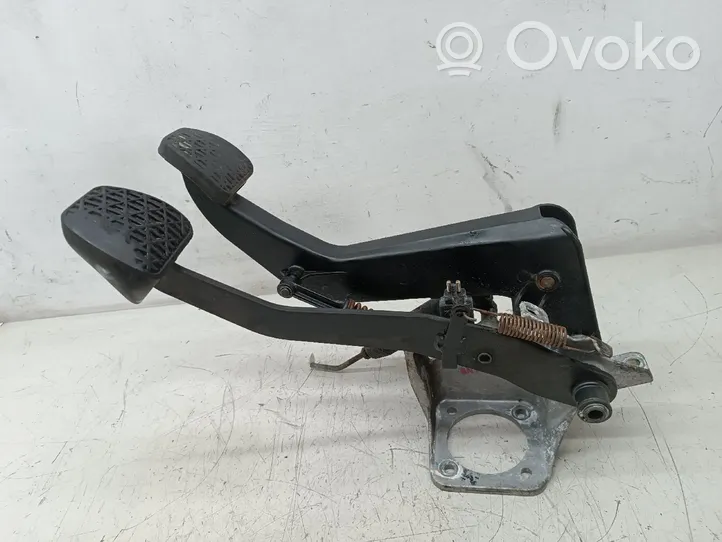 Mercedes-Benz C W202 Pedal assembly 