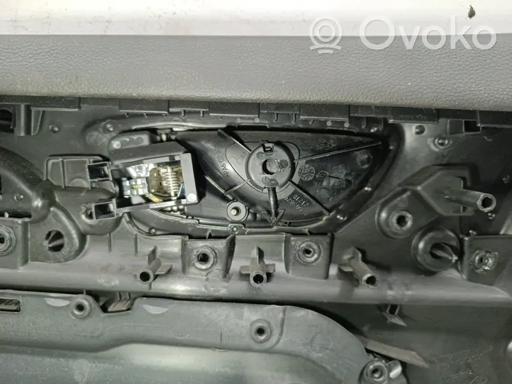 Renault Megane IV Rivestimento del pannello della portiera anteriore 