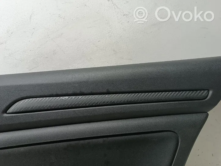 Renault Megane IV Apmušimas galinių durų (obšifke) 