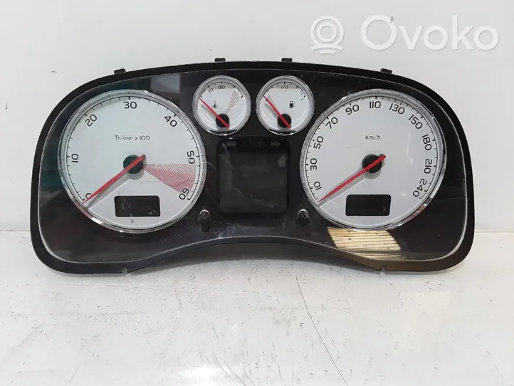 Peugeot 307 Compteur de vitesse tableau de bord 