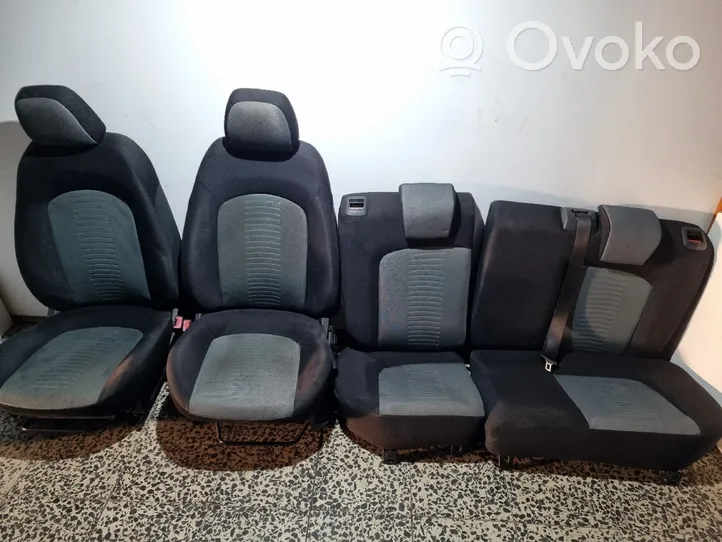 Fiat Punto (199) Garnitures, kit cartes de siège intérieur avec porte 