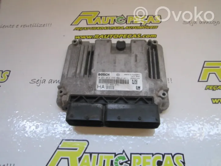 Opel Vectra C Engine control unit/module 