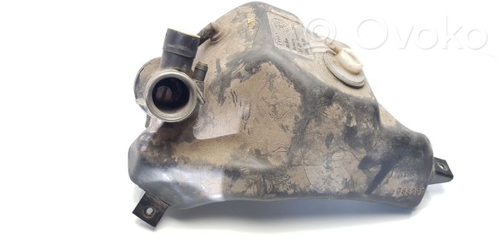 Audi A8 S8 D2 4D Tuyau de remplissage de réservoir de carburant 4D0201301