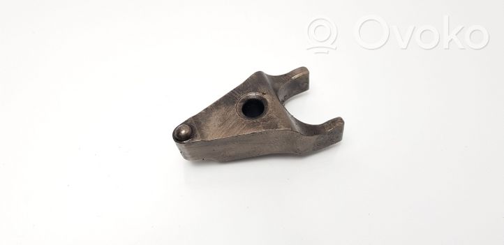 Toyota Corolla Verso AR10 Support de pince d'injecteur de carburant 