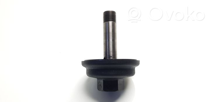 Volkswagen Golf IV Support de filtre à huile 021117061B