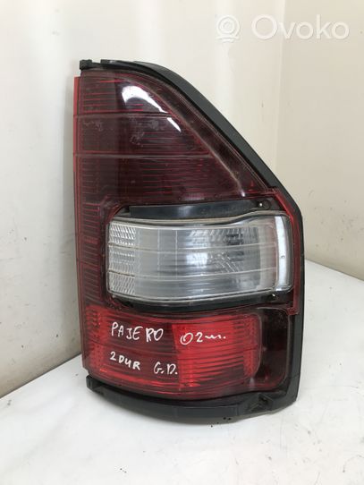 Mitsubishi Pajero Lampa tylna 