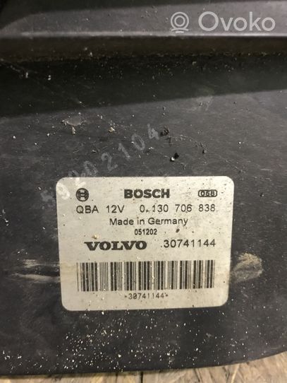 Volvo XC70 Osłona wentylatora chłodnicy 
