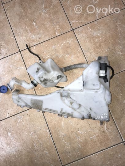 Volvo C70 Windshield washer fluid reservoir/tank 