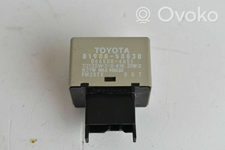 Toyota Land Cruiser (J120) Altri relè 8198050030