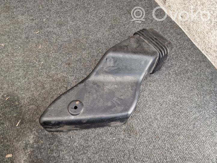 Land Rover Range Rover Velar Część rury dolotu powietrza HK839A675BB