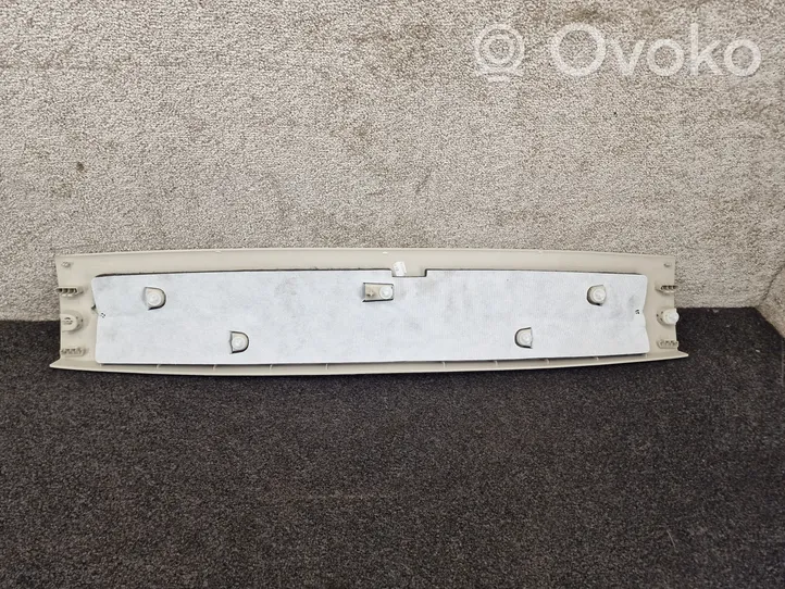 BMW X5 G05 Obere Heckklappen-/Kofferraumabdeckung 7417424