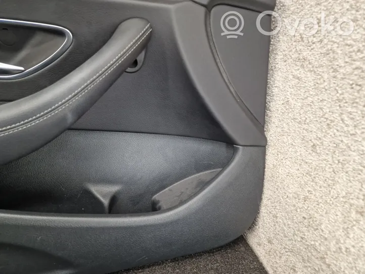 Mercedes-Benz E W238 Rivestimento del pannello della portiera anteriore 