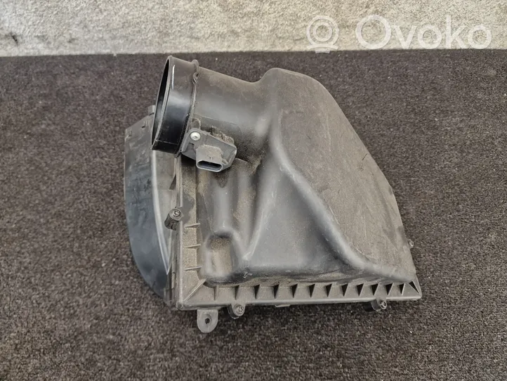 BMW 7 G11 G12 Boîtier de filtre à air 7643301