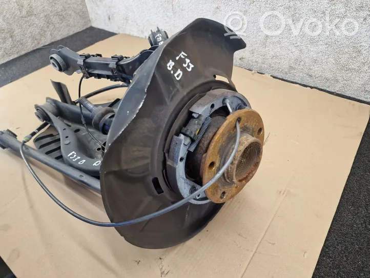 BMW 4 F32 F33 Pivot de moyeu arrière 6792540