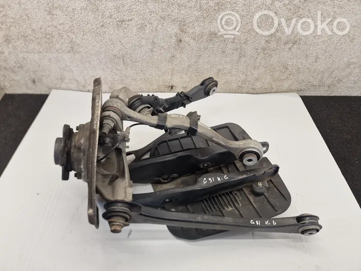 BMW 5 G30 G31 Pivot de moyeu arrière 6861114