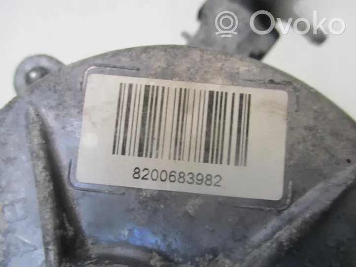 Opel Vivaro Vacuum pump 