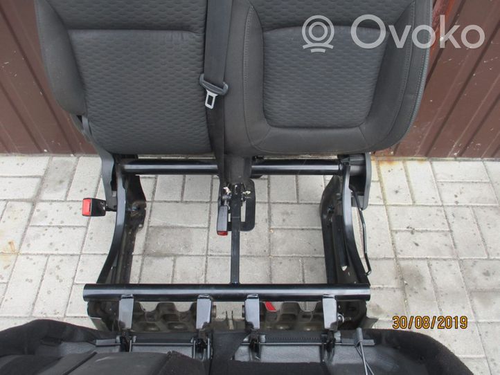Opel Vivaro Doppio sedile anteriore 