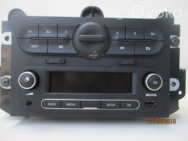 Renault Twingo III Panel / Radioodtwarzacz CD/DVD/GPS 8200300858B