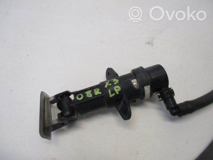 BMW X3 E83 Ugello a spruzzo lavavetri per faro 8375541