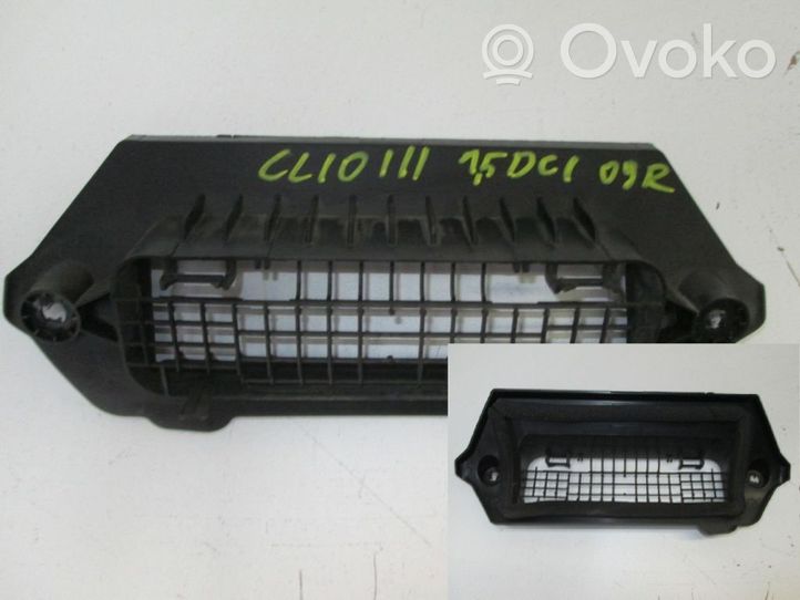 Renault Clio III Grille d'aération arrière 770080009R