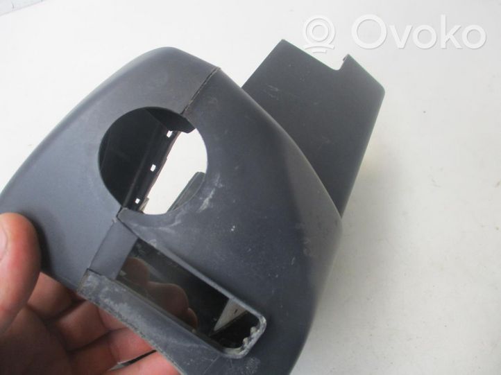 Renault Megane III Garniture de colonne de volant 8200172087