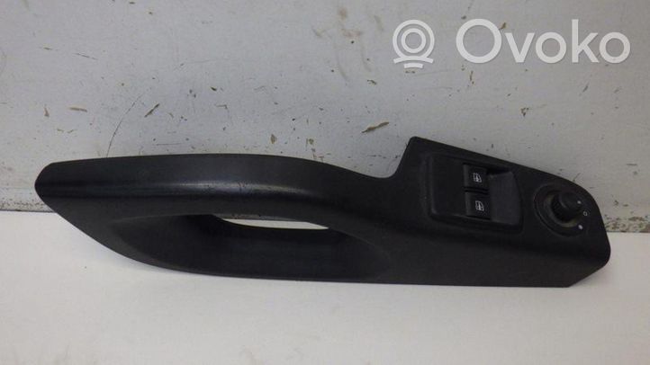 Opel Vivaro Quarter vent window switch 809548183L