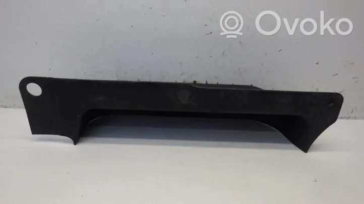 Opel Vivaro Copertura del rivestimento del sottoporta anteriore 8200523989