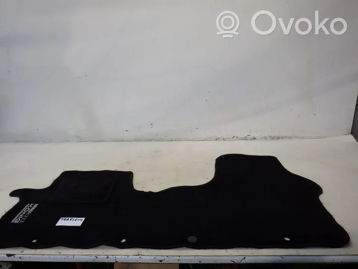 Opel Vivaro Set di tappetini per auto 