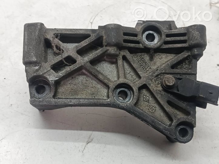 Renault Megane II Support pompe injection à carburant 8200101196