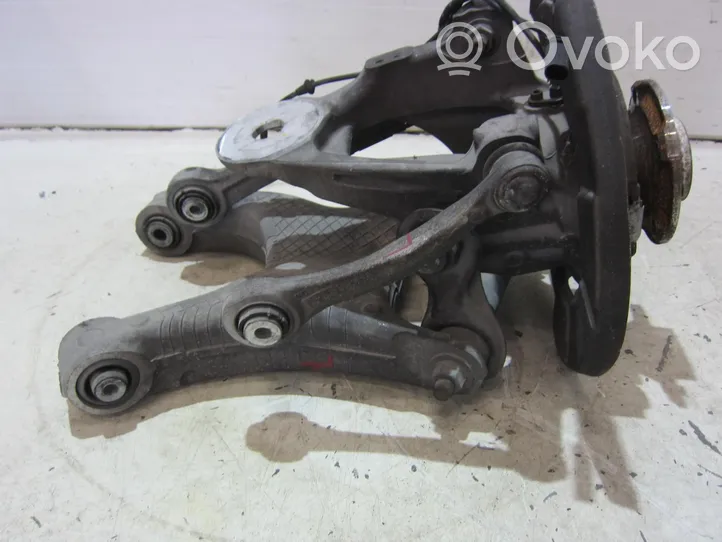 BMW X5 E70 Fusée d'essieu, suspension de roue 6879101